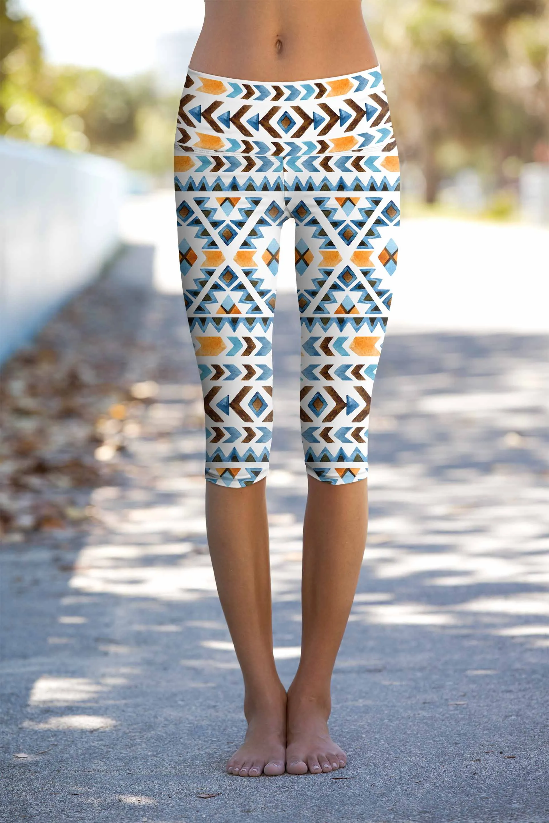 Ethno Chic Ellie White Boho Performance Yoga Capri Leggings - Women