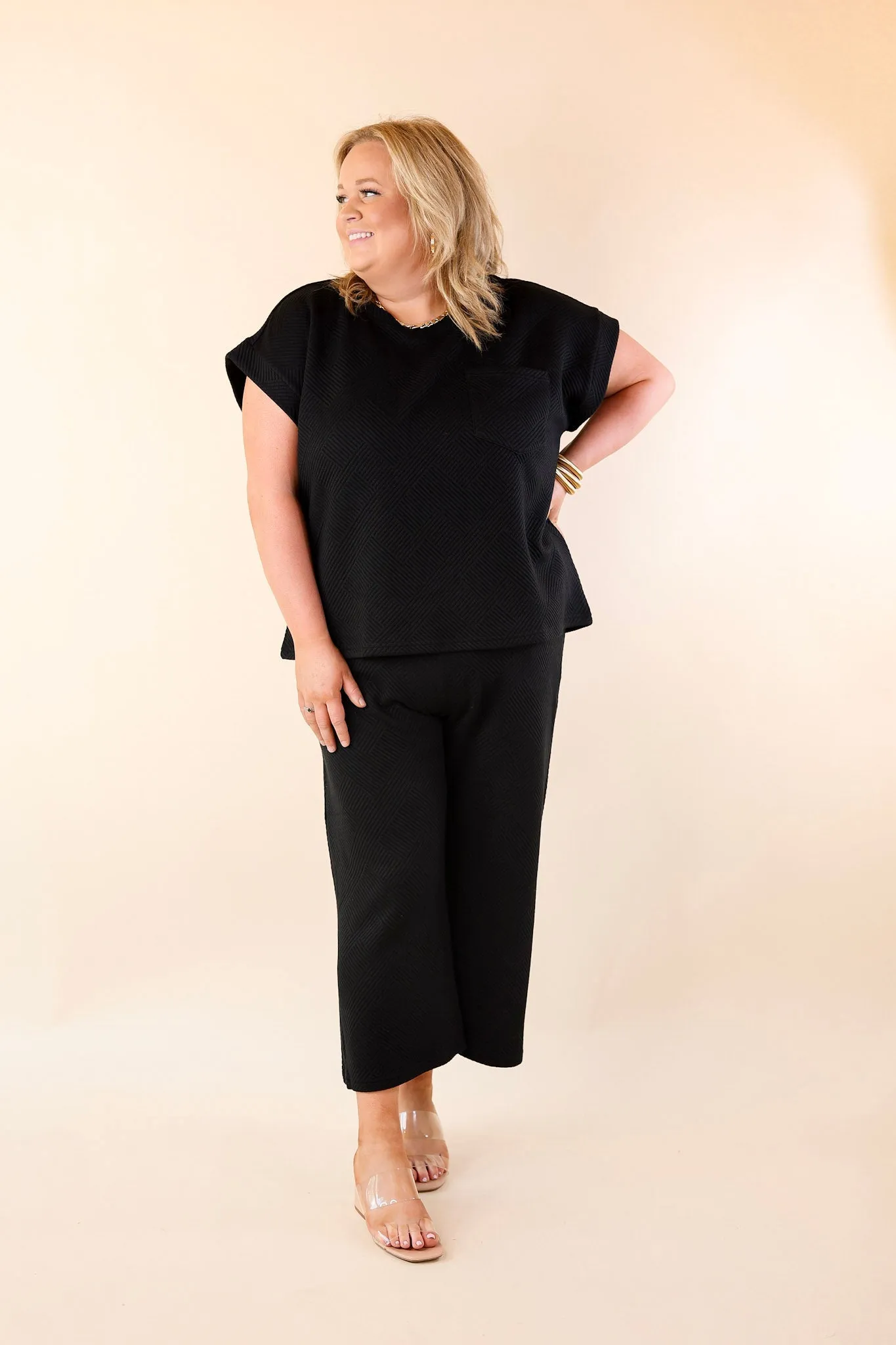 Glamour on the Go Textured Wide Leg Pant in Black