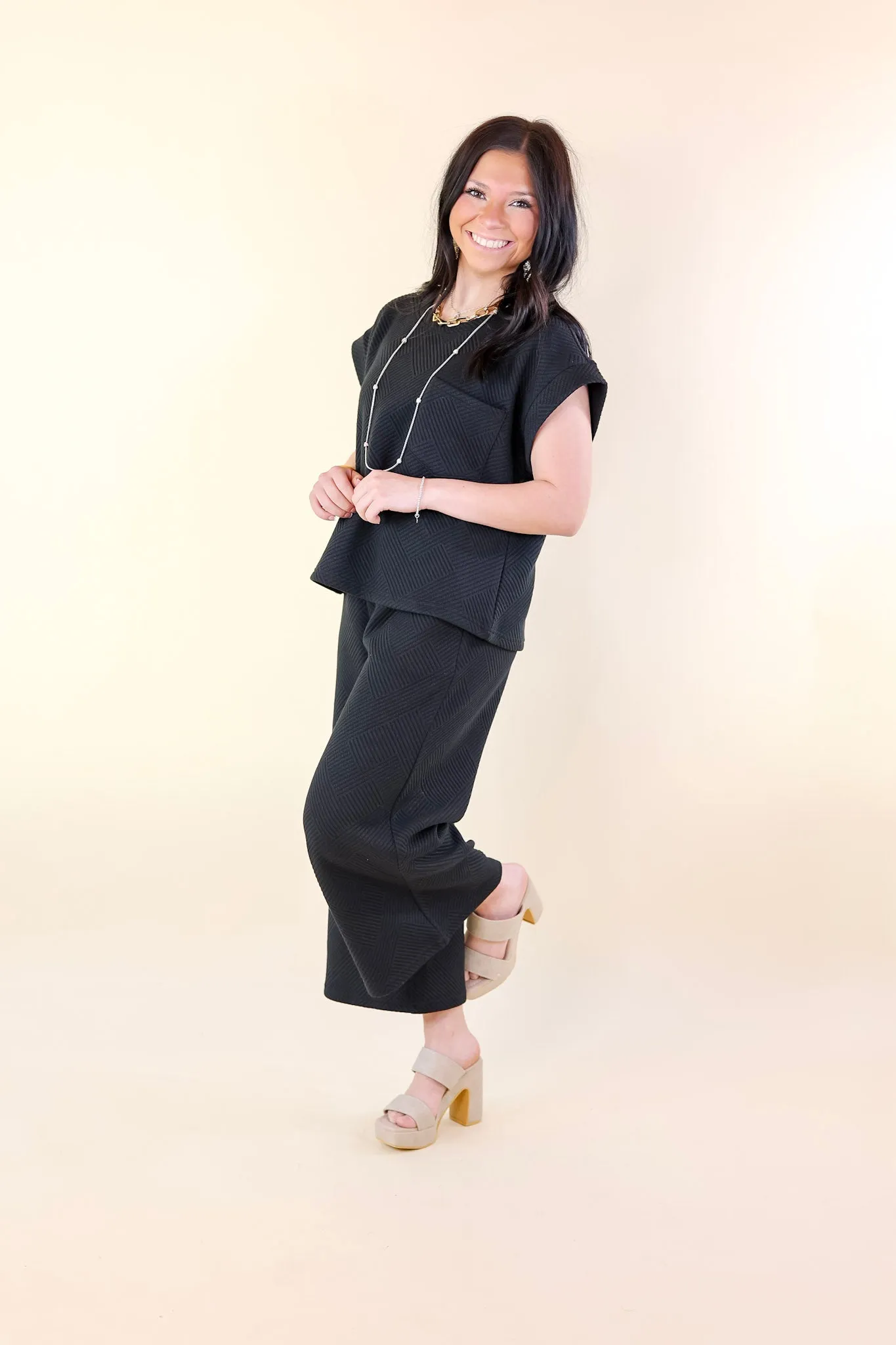 Glamour on the Go Textured Wide Leg Pant in Black