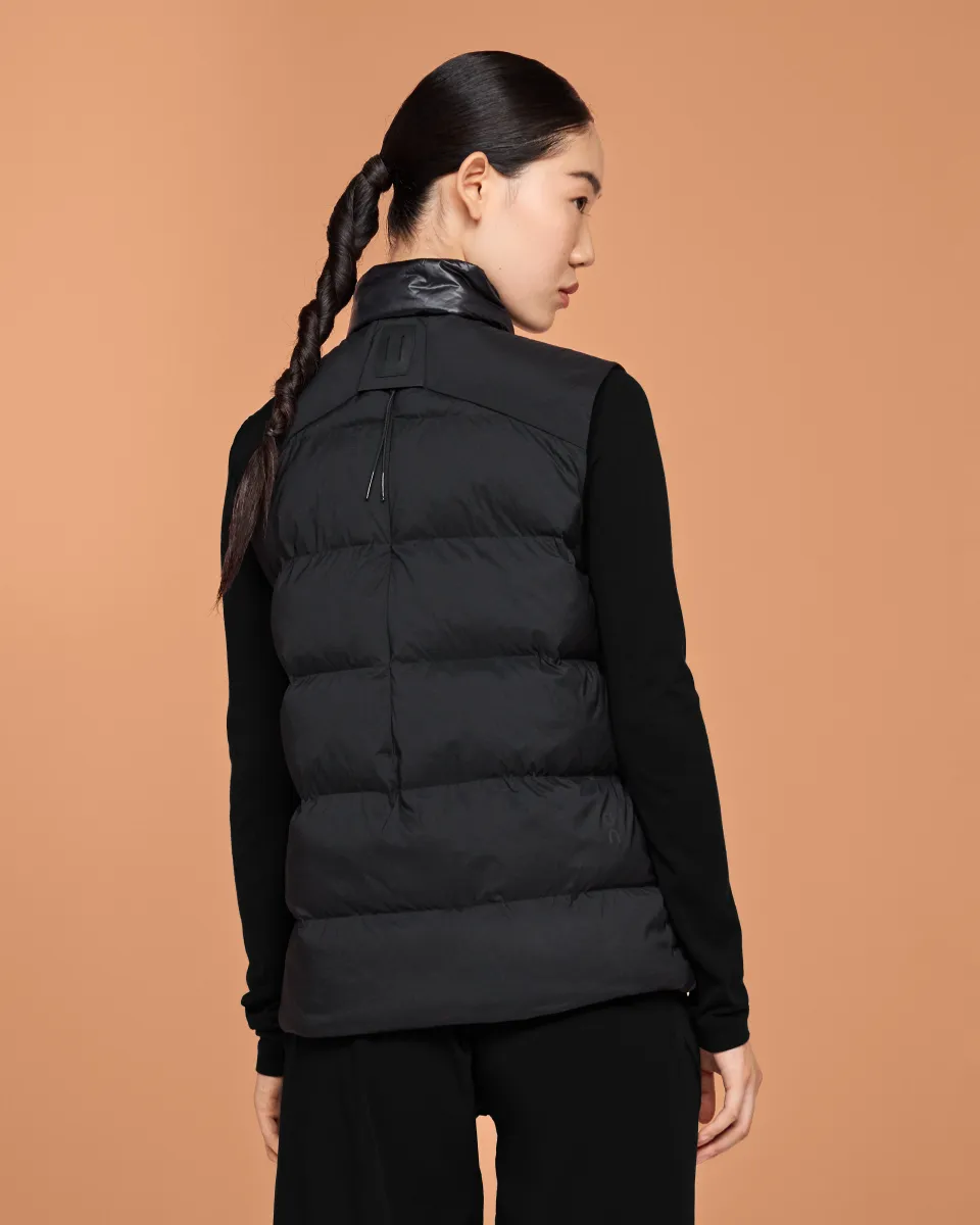 Insulated vest On Running Challenger, black