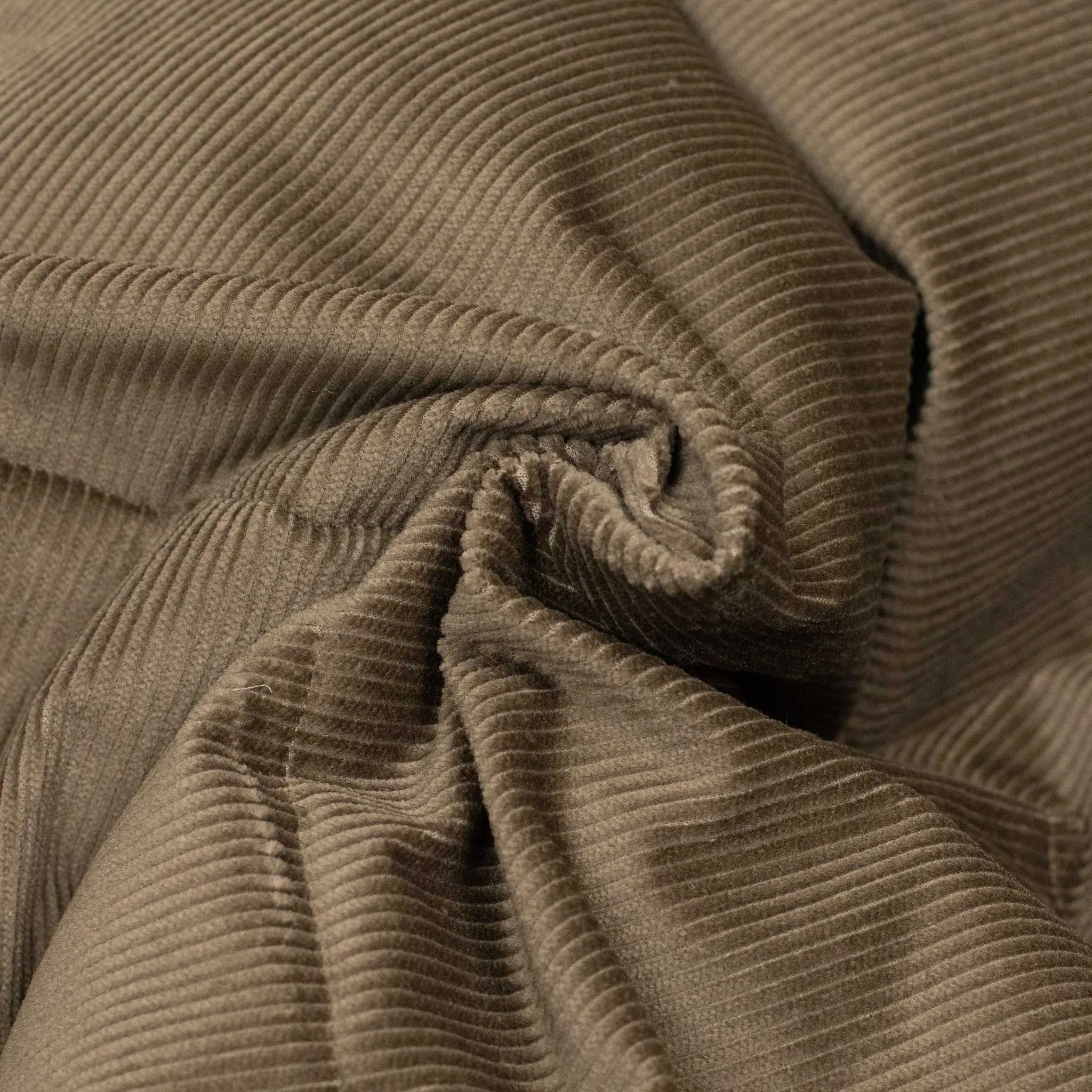 Jackson corduroy down vest, Fungo brown