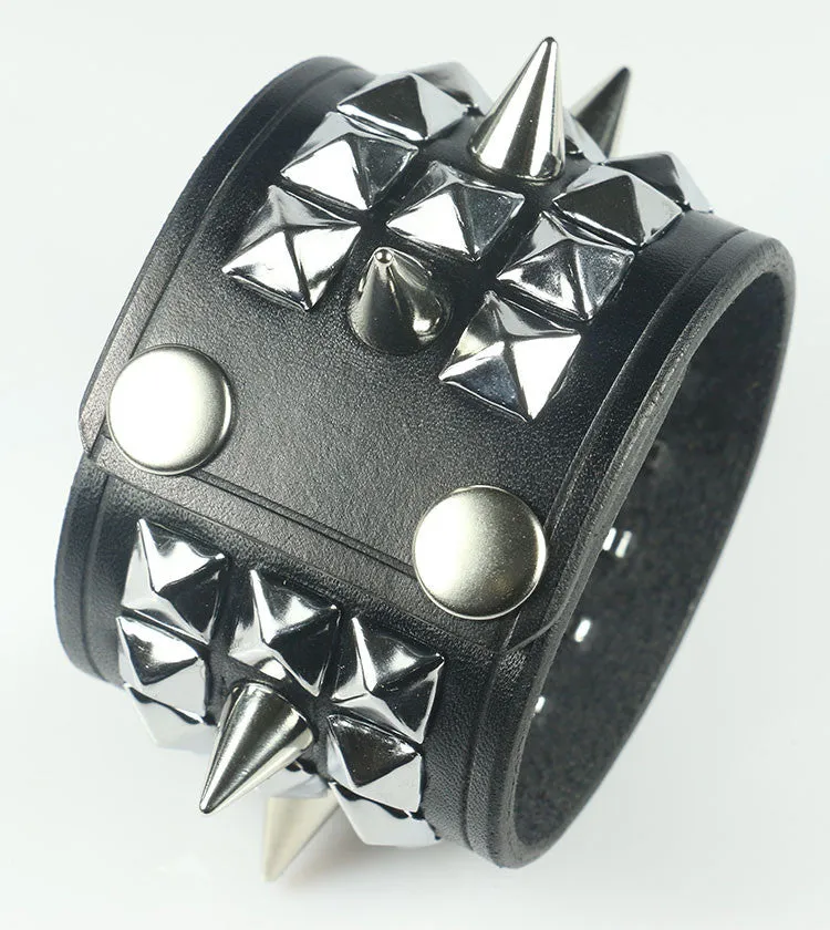 Pyramid Studded/Spiked